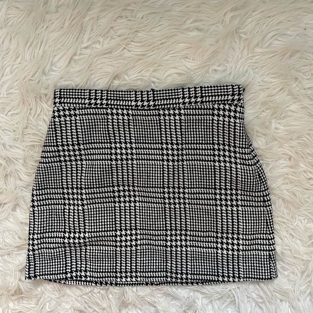 Forever 21 mini skirt